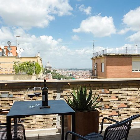 Rome As You Feel - Vatican Terrace Apartments With View Exterior foto
